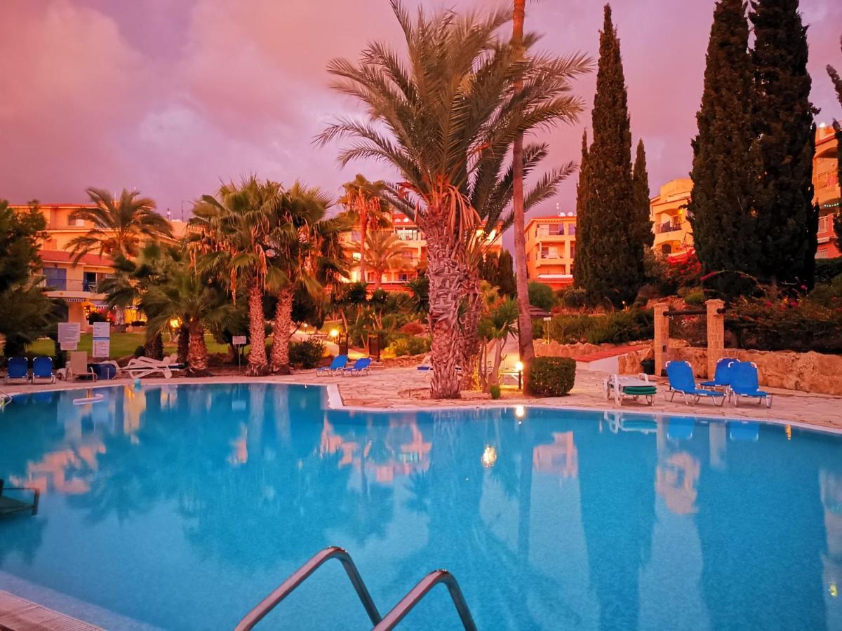 Appartamento 103 Regina Gardens Paphos Esterno foto